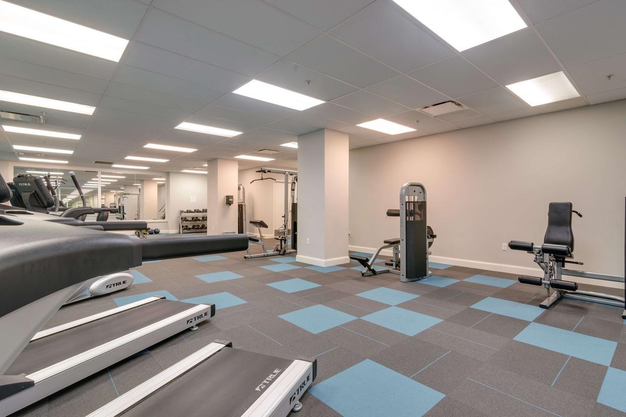 ממפיס Bluebird Suites Near Autozone Park מראה חיצוני תמונה